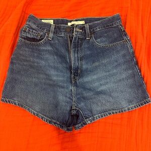 Levi’s high loose shorts